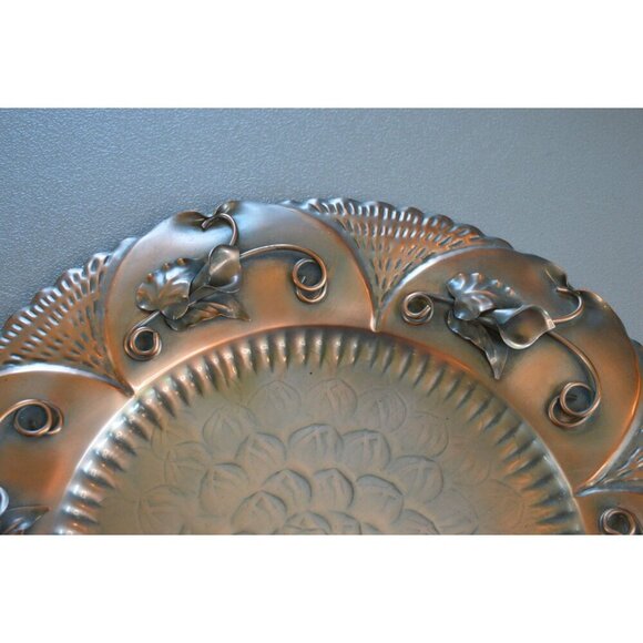 Vintage Mid Century Arts and Crafts Gregorian Copper Calla Lily Wall Charger 18" - Picture 4 of 7